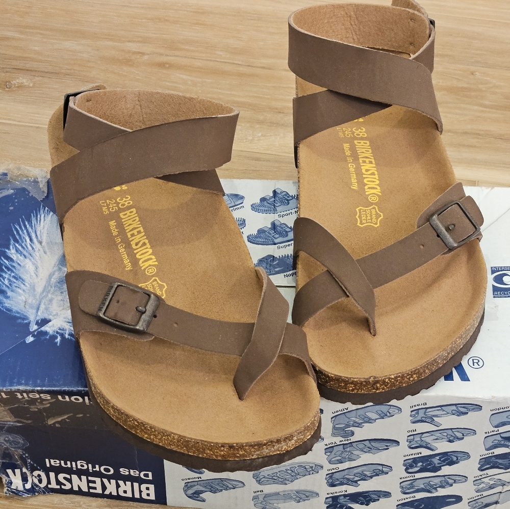 Birkenstock Yara sandals